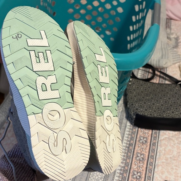 Sorel Light Gray Lace-Up Boots - Picture 4 of 5